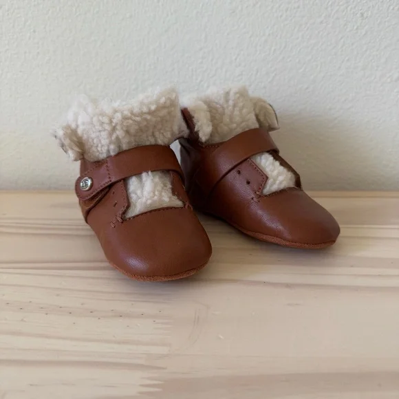 Coach Urban Hiker Baby Booties/Shoes - Picture 1 of 6